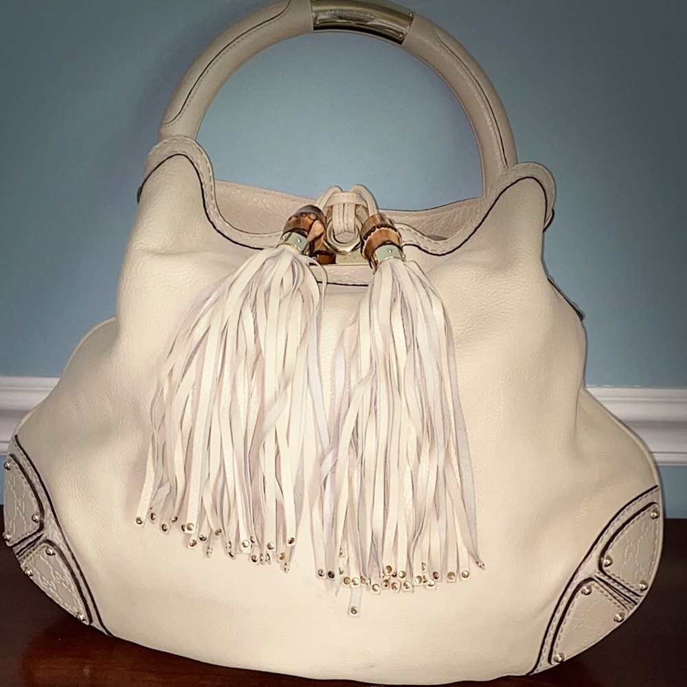 Gucci Beige Leather Large Indy Top Handle Hobo Bag